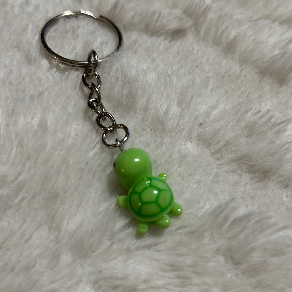 Green Turtle Keychains - Picture 3 of 3